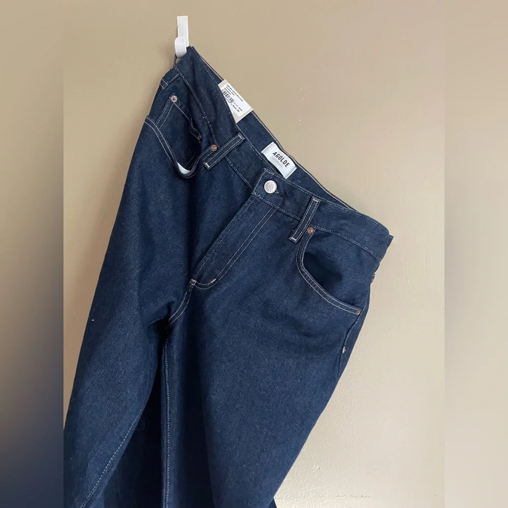 Agolde NWT size 28 Clara Jeans 
Low Rise Baggy Flare whisper dark blue - Picture 11 of 13